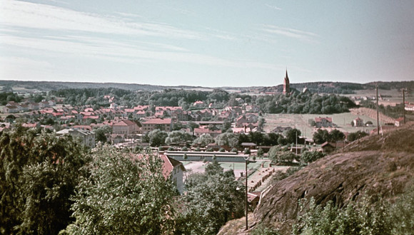 Mölndal, med Fässbergs kyrka i bakgrunden